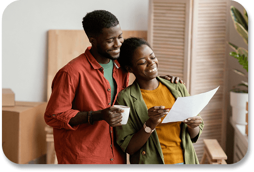 Locataire heureux avec une clé